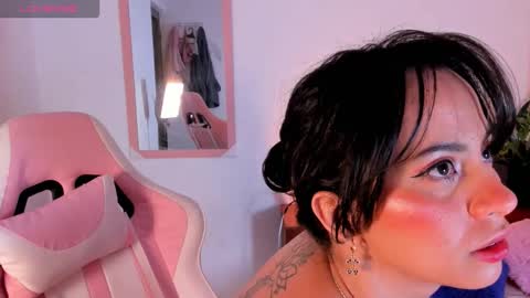 adrianny online show from October 2025 03:12:02 AM