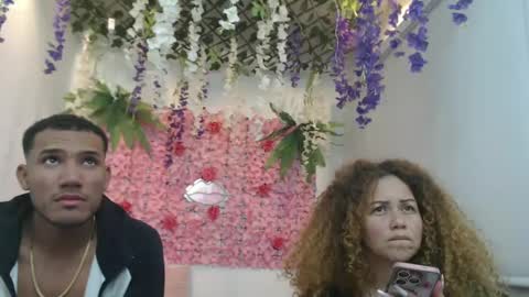 adriel_and_risitos_ online show from October 2025 06:08:02 AM
