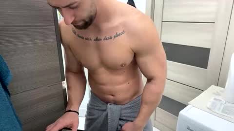 Mrrfitt online show from November 2025 09:36:01 PM