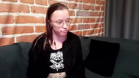 Snapshot of aelita_night chatting on December 2024 10:29:01 PM aelita_night online show from December 2024 10:29:01 PM