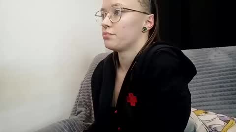 Snapshot of aelita_night chatting on January 2025 05:45:02 PM aelita_night online show from January 2025 05:45:02 PM