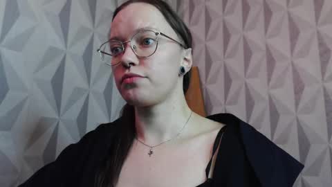 Snapshot of aelita_night chatting on October 2025 07:21:01 PM aelita_night online show from October 2025 07:21:01 PM