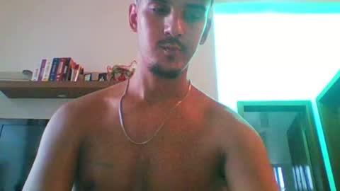 Luci online show from January 2025 09:05:01 PM