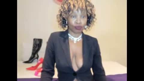 Snapshot of aficangagqueen chatting on May 2026 04:07:02 AM AfricanSquirtQueen online show from May 2026 04:07:02 AM