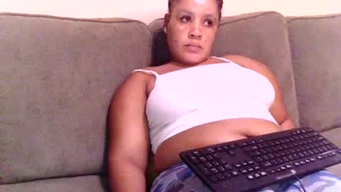 loise online show from February 2026 08:04:02 PM