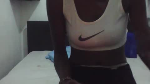 Mia  Friends online show from February 2026 03:05:02 AM