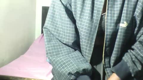 Mia  Friends online show from March 2026 09:06:02 AM