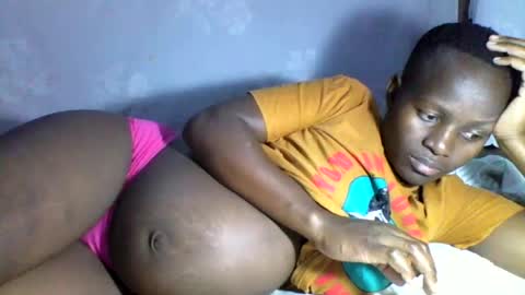 Snapshot of african_pussy2 chatting on August 2026 06:43:02 PM african_pussy2 online show from August 2026 06:43:02 PM