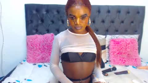 Snapshot of africanbrownskingoddes chatting on March 2025 01:29:02 PM africanbrownskingoddes online show from March 2025 01:29:02 PM