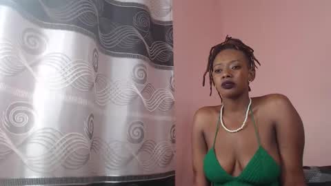 Snapshot of africanmidnightaura chatting on November 2025 10:01:02 PM africanmidnightaura online show from November 2025 10:01:02 PM