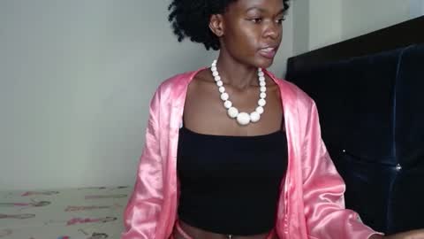 Snapshot of africas_booty842808 chatting on September 2025 12:11:02 AM Mia online show from September 2025 12:11:02 AM