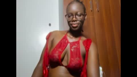 Snapshot of afro_pop chatting on December 2024 11:40:01 PM Leah online show from December 2024 11:40:01 PM