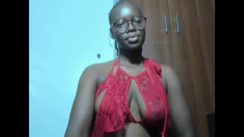 Snapshot of afro_pop chatting on December 2024 12:50:01 AM Leah online show from December 2024 12:50:01 AM
