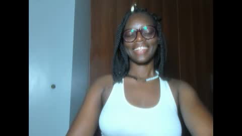 Snapshot of afro_pop chatting on January 2025 01:48:01 AM Leah online show from January 2025 01:48:01 AM