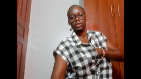 Snapshot of afro_pop chatting on January 2025 07:58:01 AM Leah online show from January 2025 07:58:01 AM