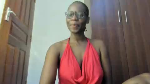 Snapshot of afro_pop chatting on March 2025 01:56:01 AM Leah online show from March 2025 01:56:01 AM