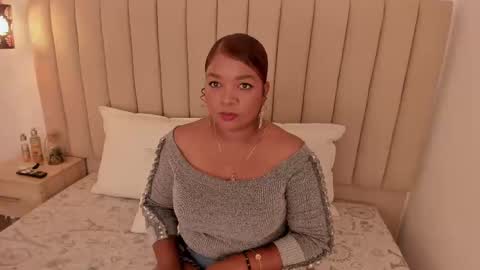 Snapshot of afrodita_de_amor chatting on September 2025 11:34:02 AM Vr. online show from September 2025 11:34:02 AM