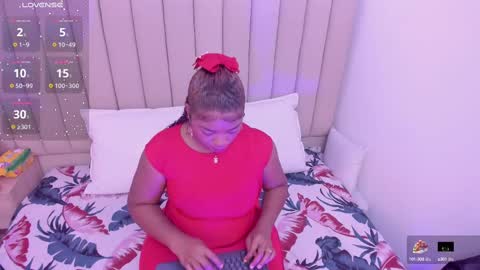 Snapshot of afrodita_de_amor chatting on October 2025 11:41:02 AM Vr. online show from October 2025 11:41:02 AM