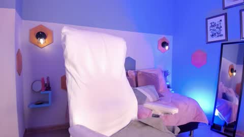 Afrodita online show from February 2026 08:03:02 PM