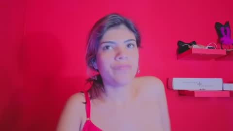 afroditamoore online show from October 2025 03:50:02 AM