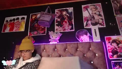 Cris owo online show from March 2025 11:39:01 PM