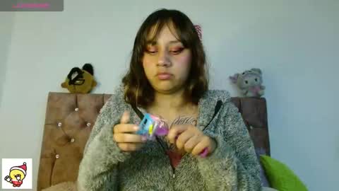 Cris owo online show from December 2025 12:27:01 AM