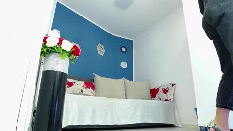 Amalia online show from March 2025 02:23:02 PM