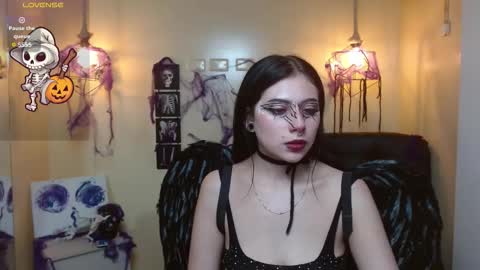 Kimberly online show from October 2025 01:00:02 PM