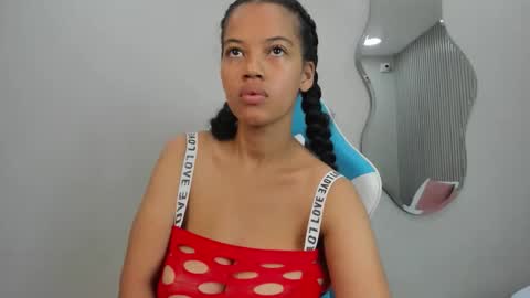 Snapshot of agata18_ chatting on October 2025 01:40:02 PM A G A T A  online show from October 2025 01:40:02 PM