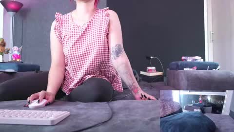 Agata Collinss online show from March 2025 09:51:02 AM