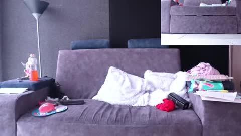 Agata Collinss online show from September 2025 08:43:01 PM