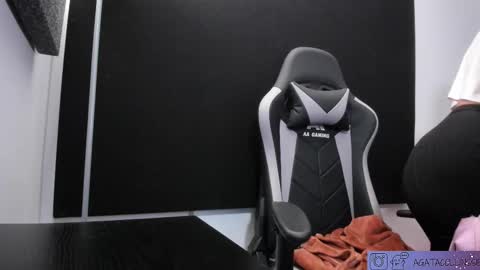 Agata Collinss online show from February 2026 08:52:01 PM