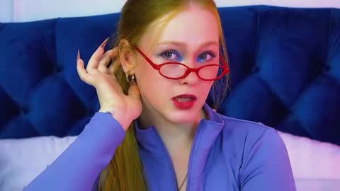 Snapshot of agatafoxley chatting on June 2026 06:20:01 AM AgataFoxley online show from June 2026 06:20:01 AM