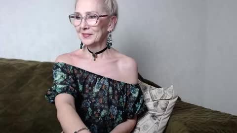 Agatha online show from January 2025 03:04:02 PM