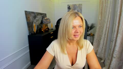 Snapshot of agathaklouin chatting on May 2026 07:10:02 PM Agatha online show from May 2026 07:10:02 PM