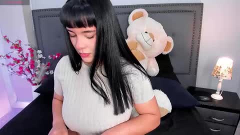         online show from January 2026 01:59:02 PM