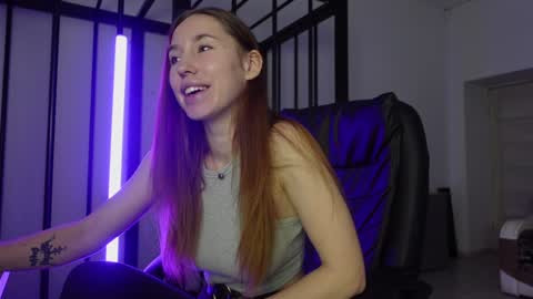 Agelina Lilly Laura online show from February 2025 02:38:02 PM