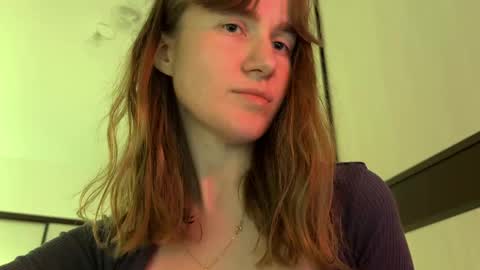 Snapshot of agniia257 chatting on May 2026 04:10:01 AM Kleya online show from May 2026 04:10:01 AM
