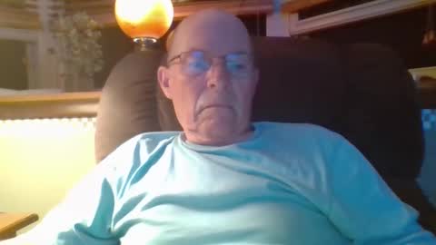 Snapshot of aguynrkfrd chatting on September 2025 09:33:02 AM aguynrkfrd online show from September 2025 09:33:02 AM