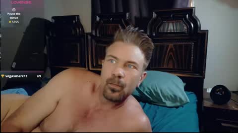 Snapshot of ahardman10 chatting on April 2026 12:09:02 AM Blue Eyed Handsome Man online show from April 2026 12:09:02 AM