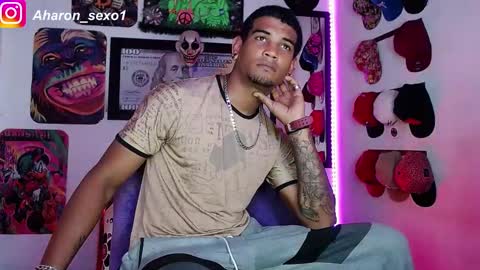 Snapshot of aharon_sexo1 chatting on January 2025 09:25:02 PM Aharon  Zamora online show from January 2025 09:25:02 PM