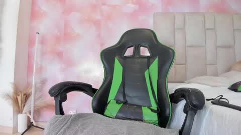 Snapshot of aida_rose chatting on February 2026 07:53:02 PM karoline online show from February 2026 07:53:02 PM