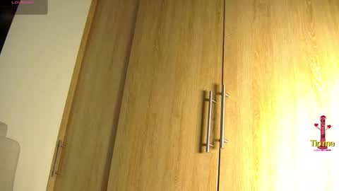 Aida  online show from October 2025 10:57:02 AM