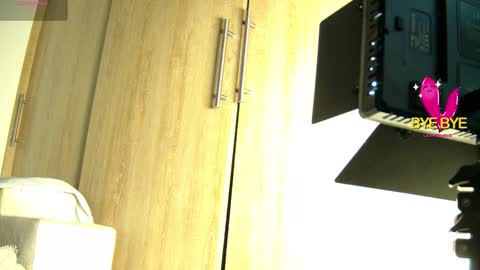 Aida  online show from November 2025 11:32:01 AM