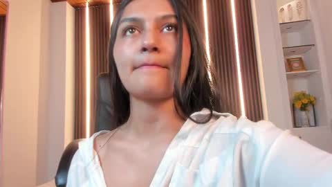 aidajoness online show from October 2025 02:41:02 PM