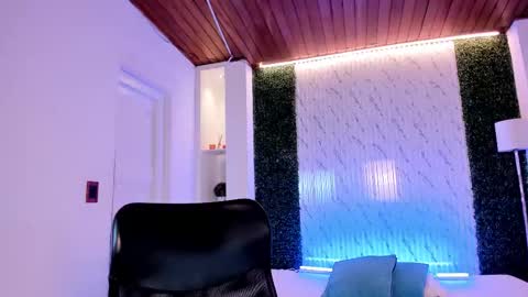 aidajoness online show from December 2025 03:46:02 AM