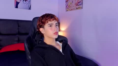 Aiden  online show from September 2025 12:05:02 PM