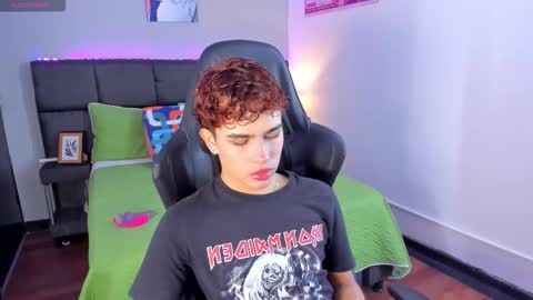 Aiden  online show from December 2025 12:57:02 PM