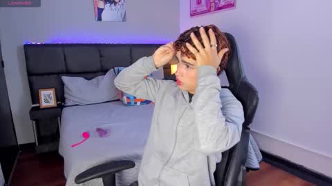 Aiden  online show from January 2026 12:32:02 PM