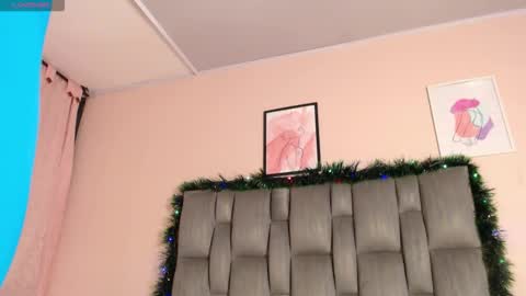 Ailyn online show from December 2025 11:20:02 PM